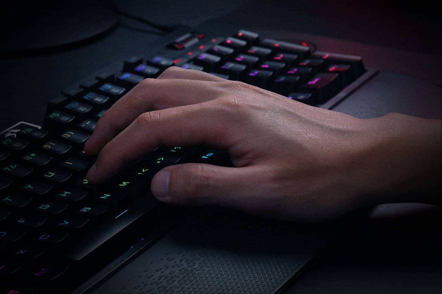 کیبورد گیمینگ ردراگون Redragon BRAHMA K586 کیبورد گیمینگ ردراگون Redragon BRAHMA K586