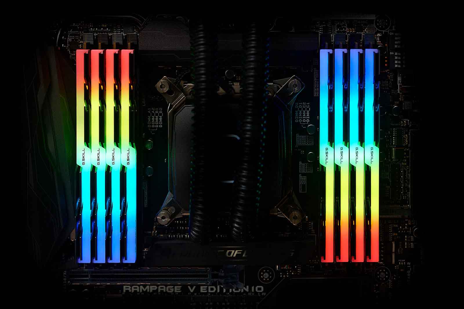 حافظه رم دسکتاپ دو کاناله G.SKILL مدل Trident Z RGB DDR4 32GB 4266MHz CL17 حافظه رم دسکتاپ دو کاناله G.SKILL مدل Trident Z RGB DDR4 32GB 4266MHz CL17