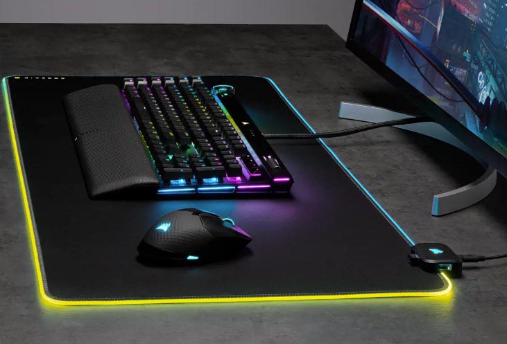 موس پد گیمینگ Corsair مدل MM700 RGB Extended