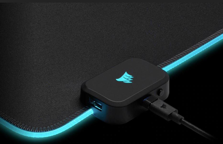 موس پد گیمینگ Corsair مدل MM700 RGB Extended