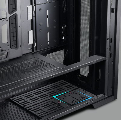 کیس گیمینگ لیان لی Lian Li V3000 رنگ مشکی