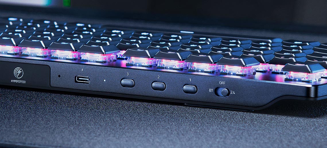کيبورد گیمینگ ريزر مدل Razer Deathstalker V2 Pro